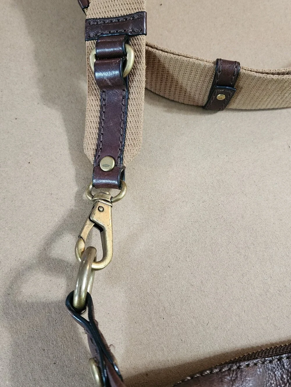 Fossil Brown Leather Messenger Crossbody Satchel Pebbled Multi Pocket Bag Y2K Lg